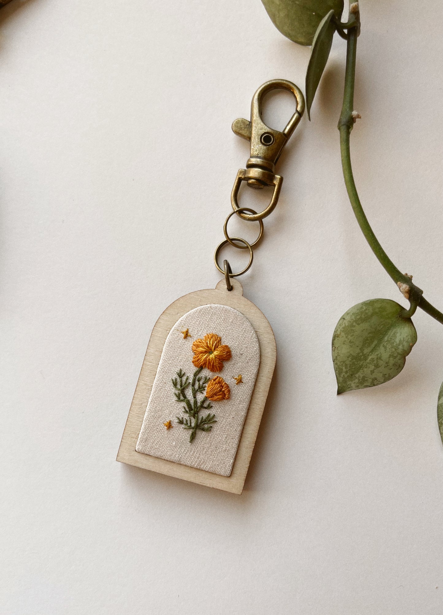 Small Oval Poppy Flower Keychain