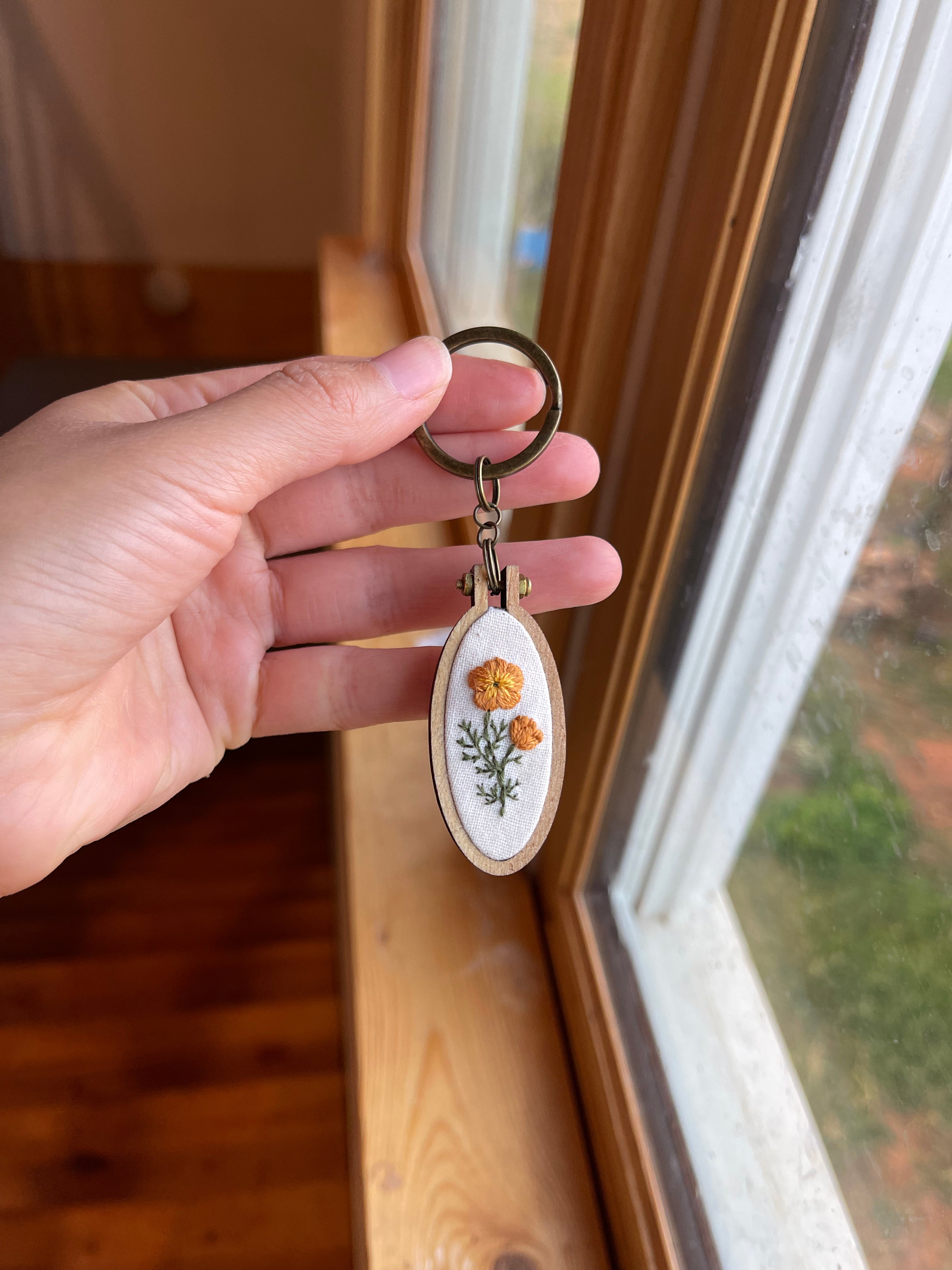 Small Oval Poppy Flower Keychain